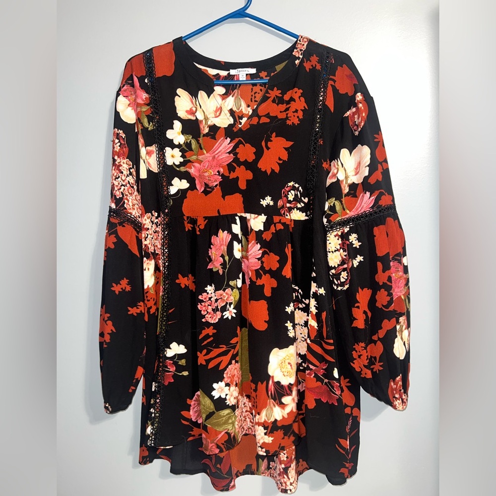 JODIFL Black Tunic with Floral Accents